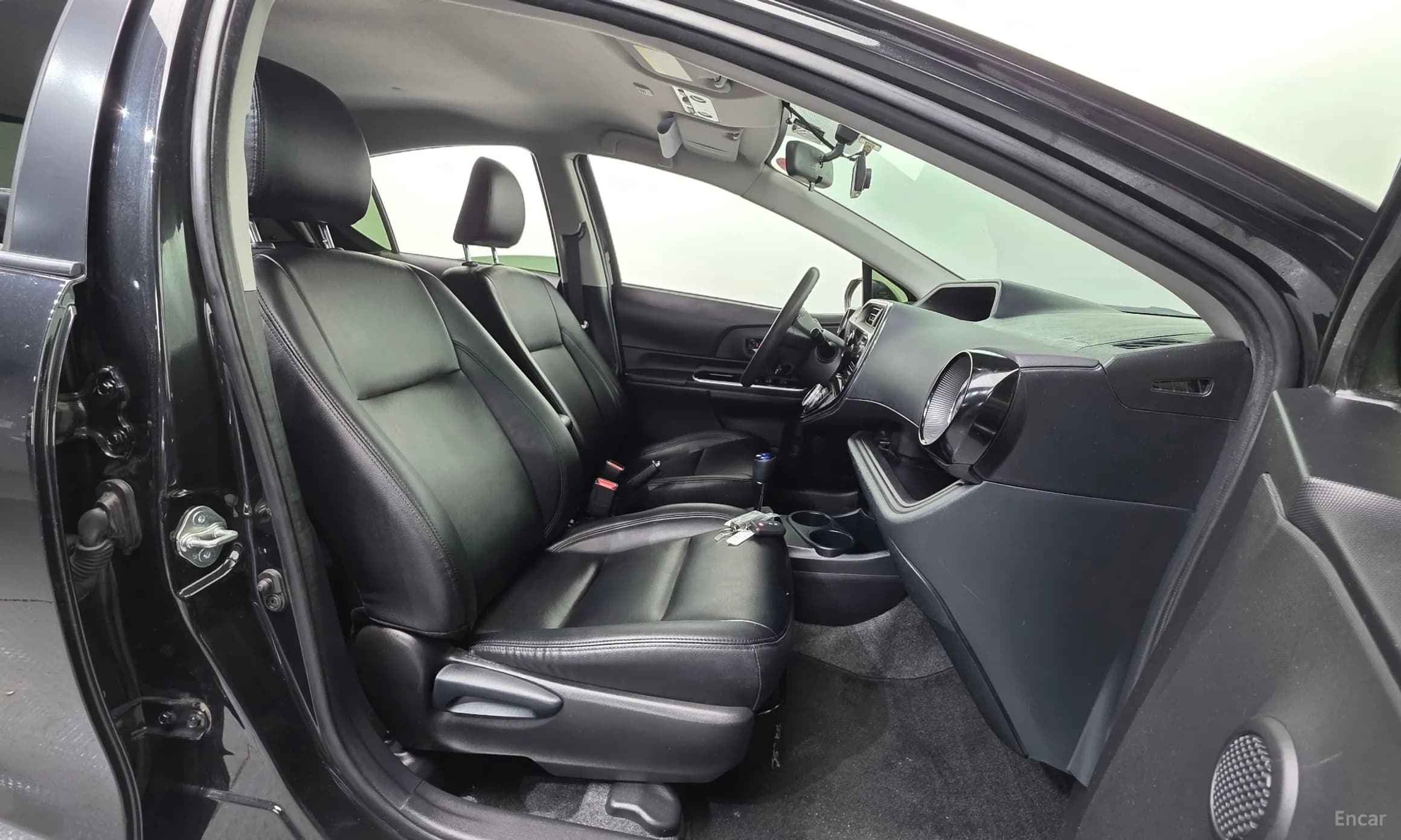 Prius C