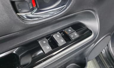 Prius C