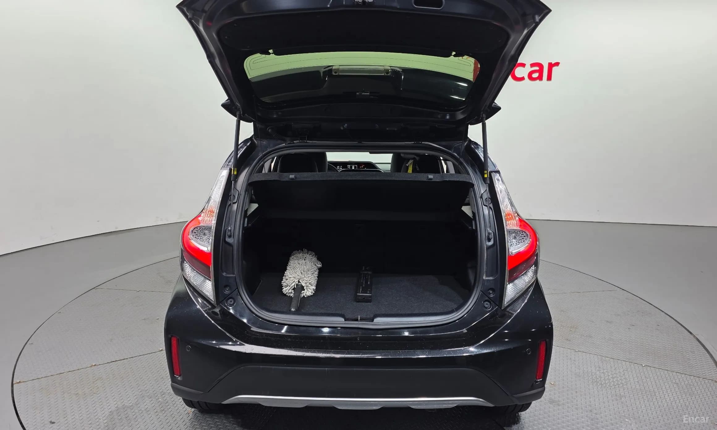 Prius C