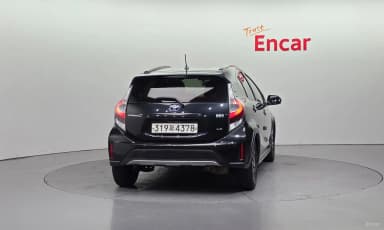 Prius C