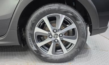 Prius C