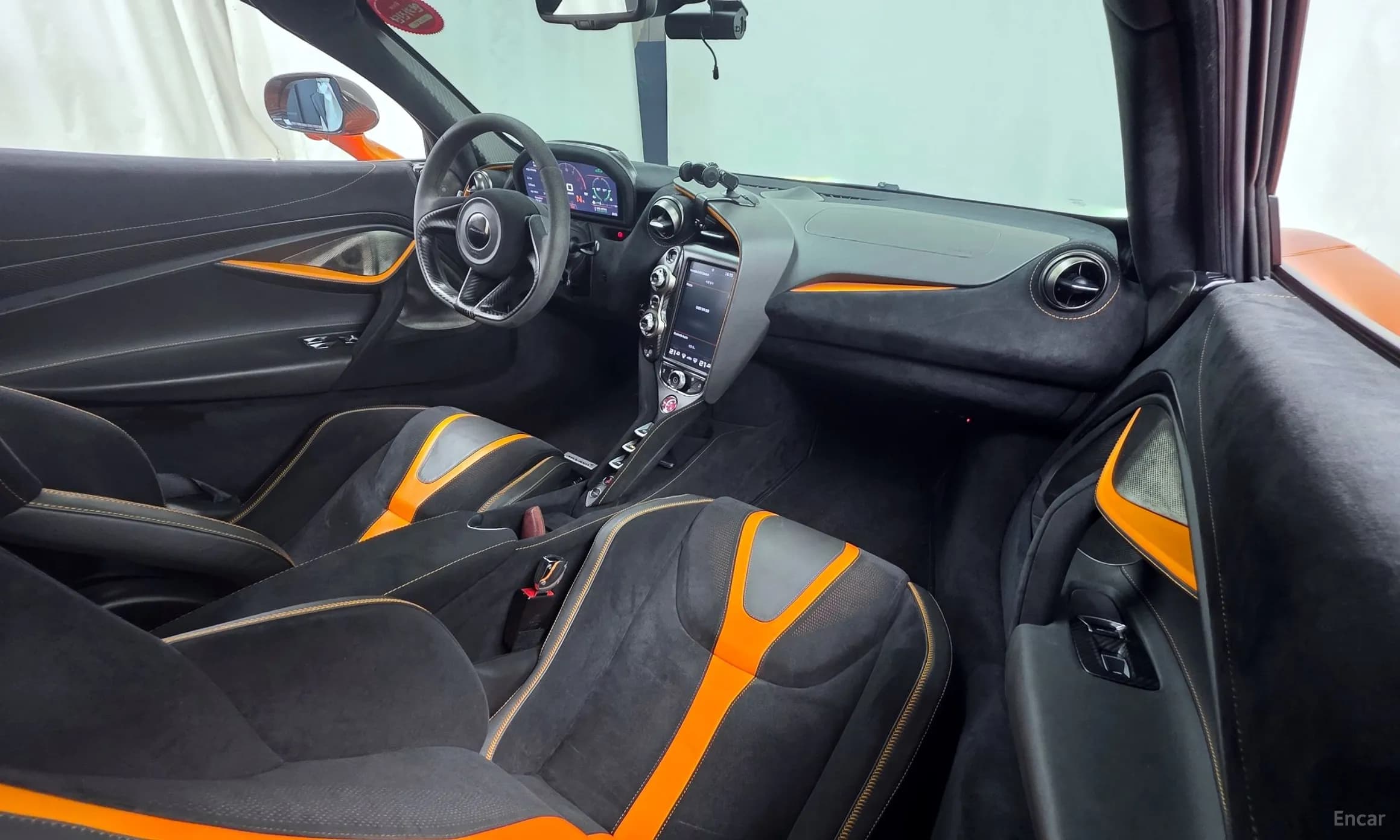 720S
