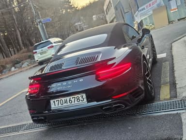 910