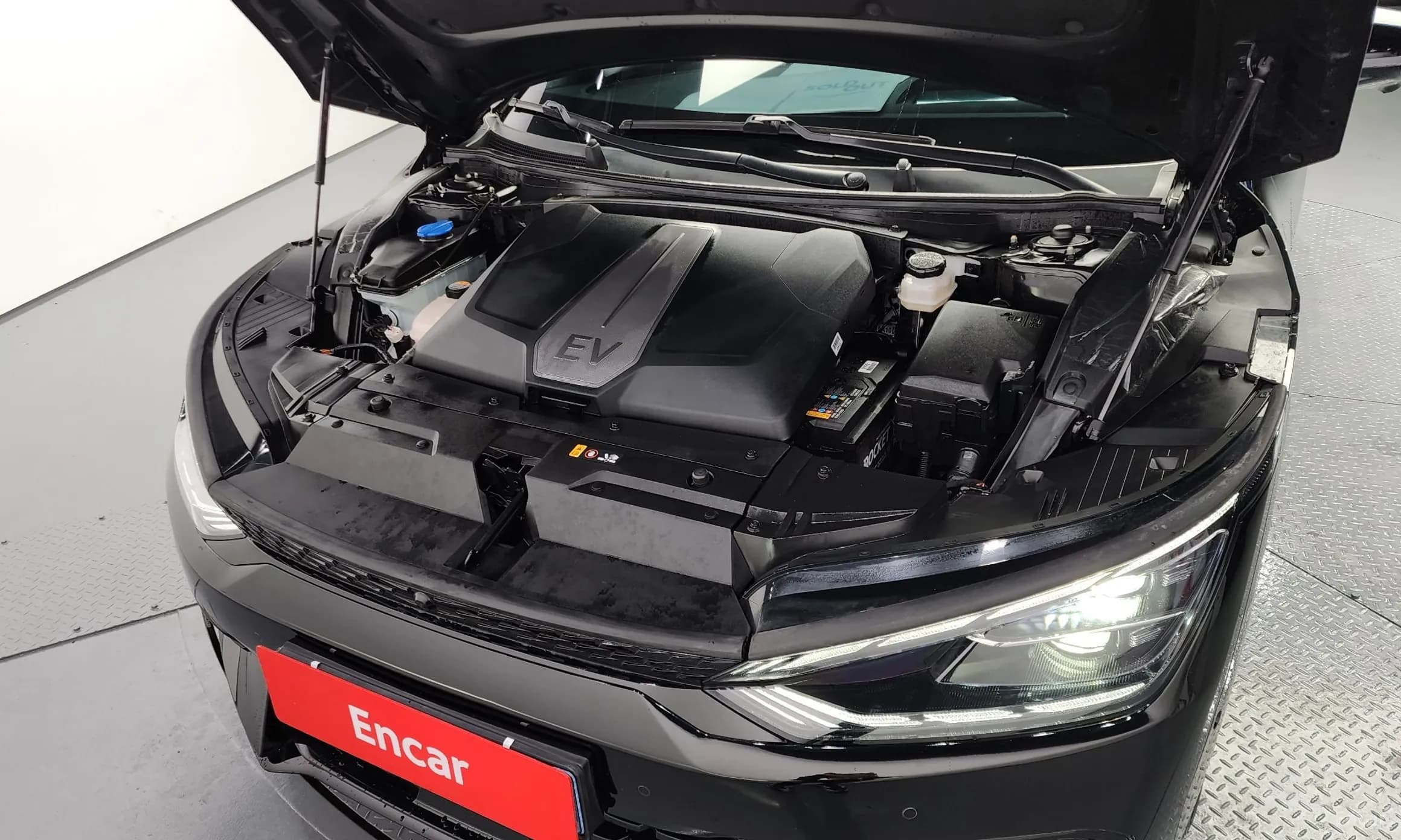 EV6