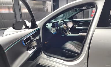 E-Class W214