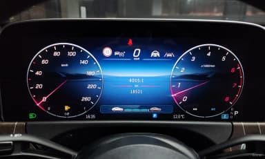 E-Class W214