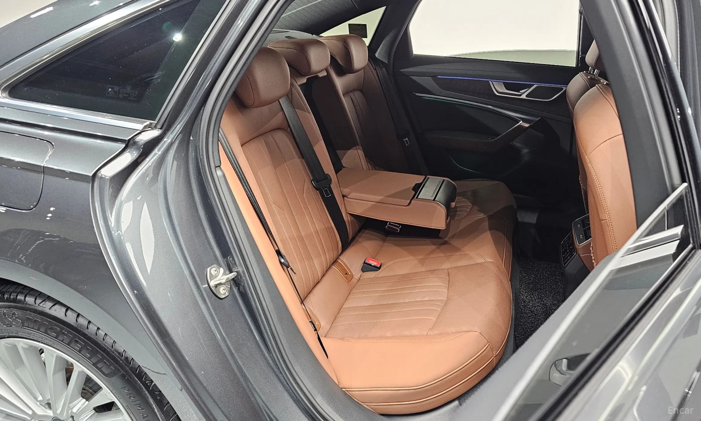 A6 (C8)