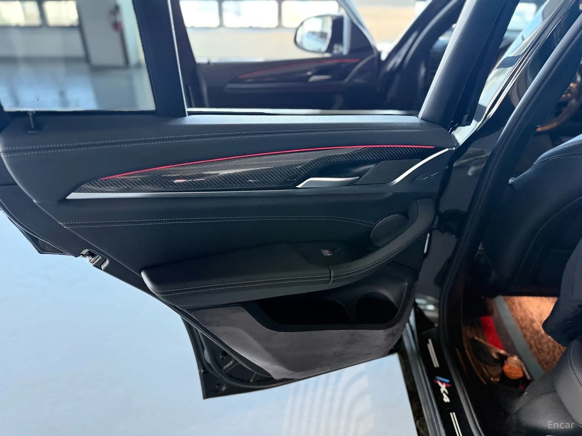 X4 (G02)