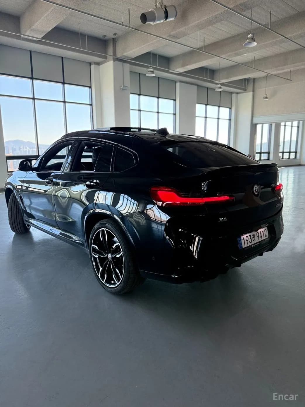 X4 (G02)