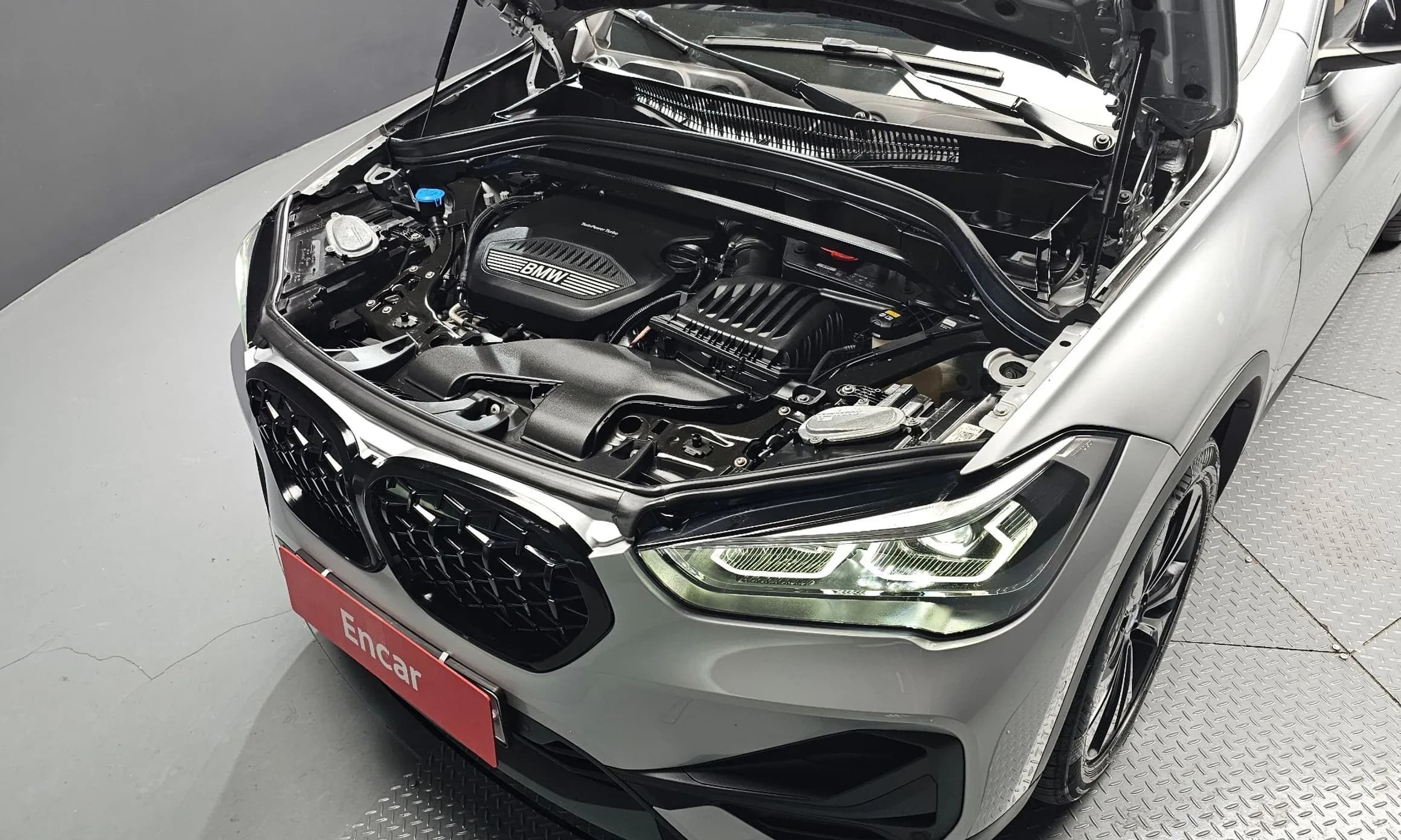 X1 (F48)