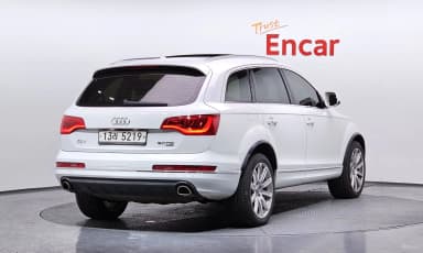 Q7
