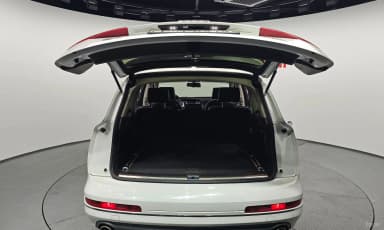 Q7