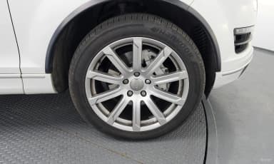 Q7