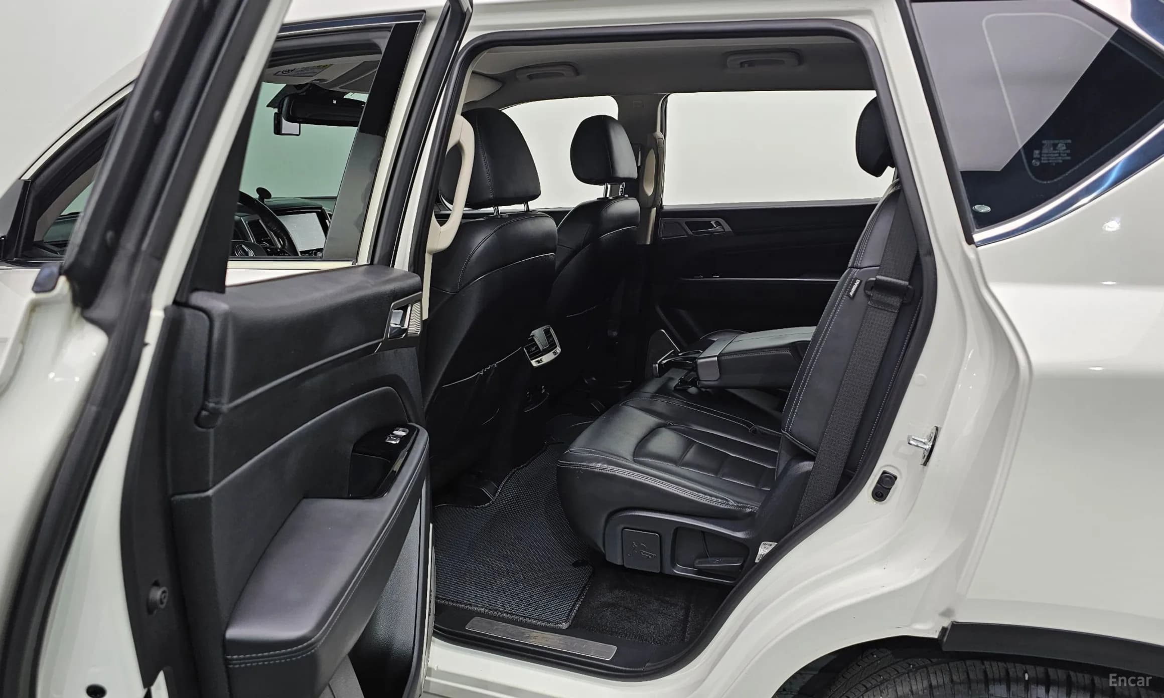 G4 Rexton