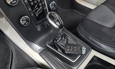 V40
