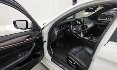 5 Series (G30)