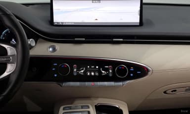 GV70