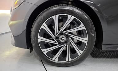 E-Class W214