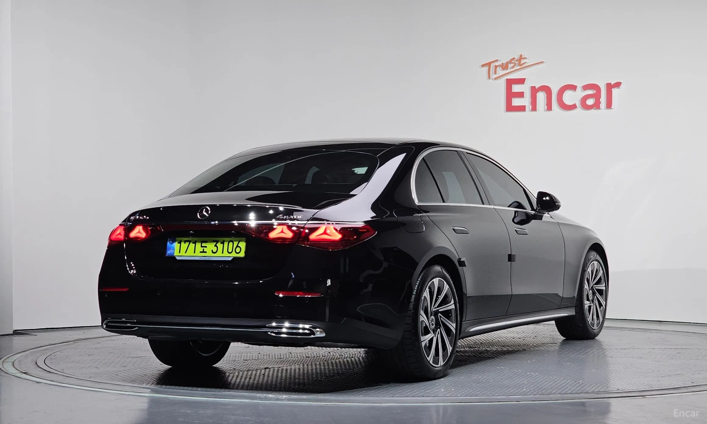 E-Class W214