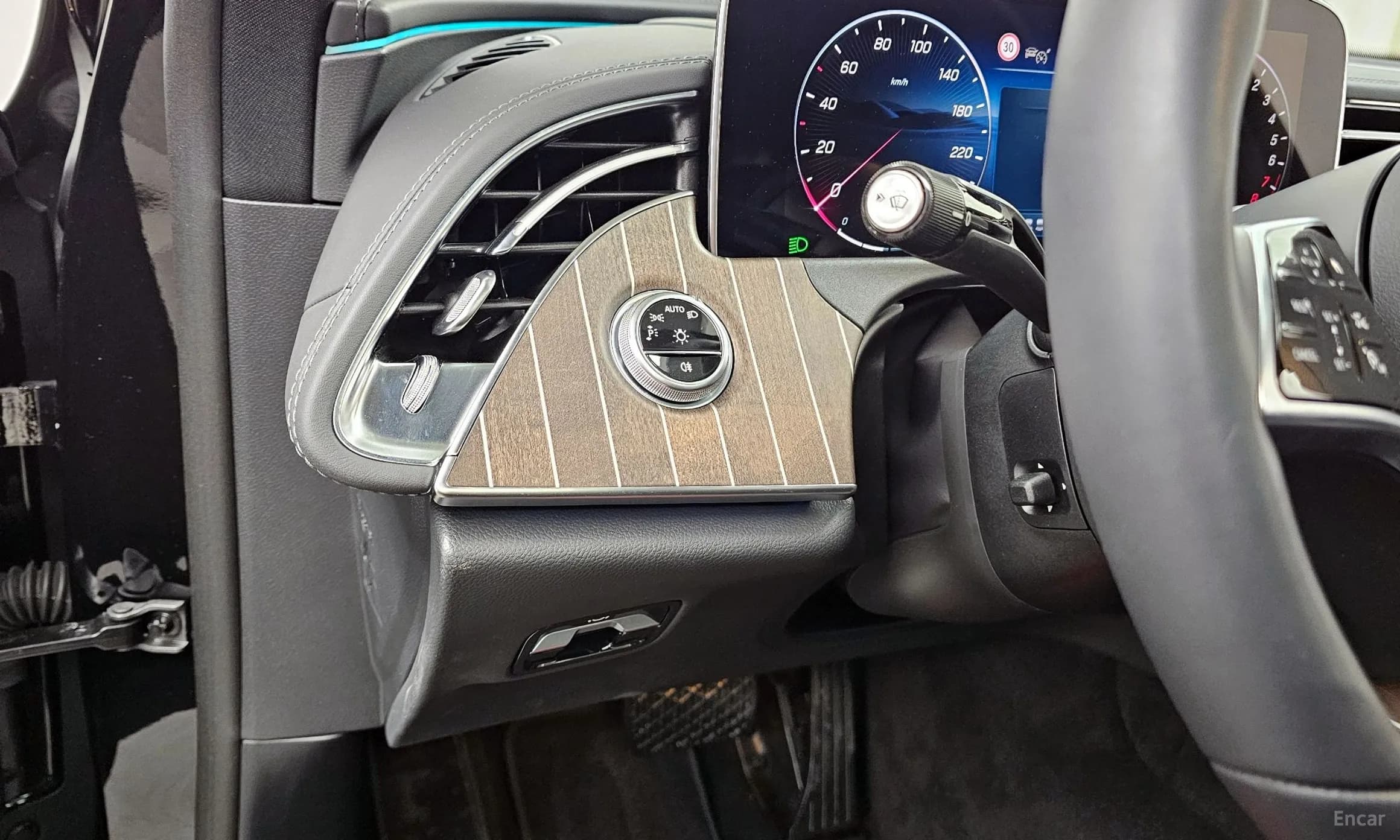 E-Class W214
