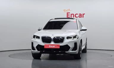 iX3