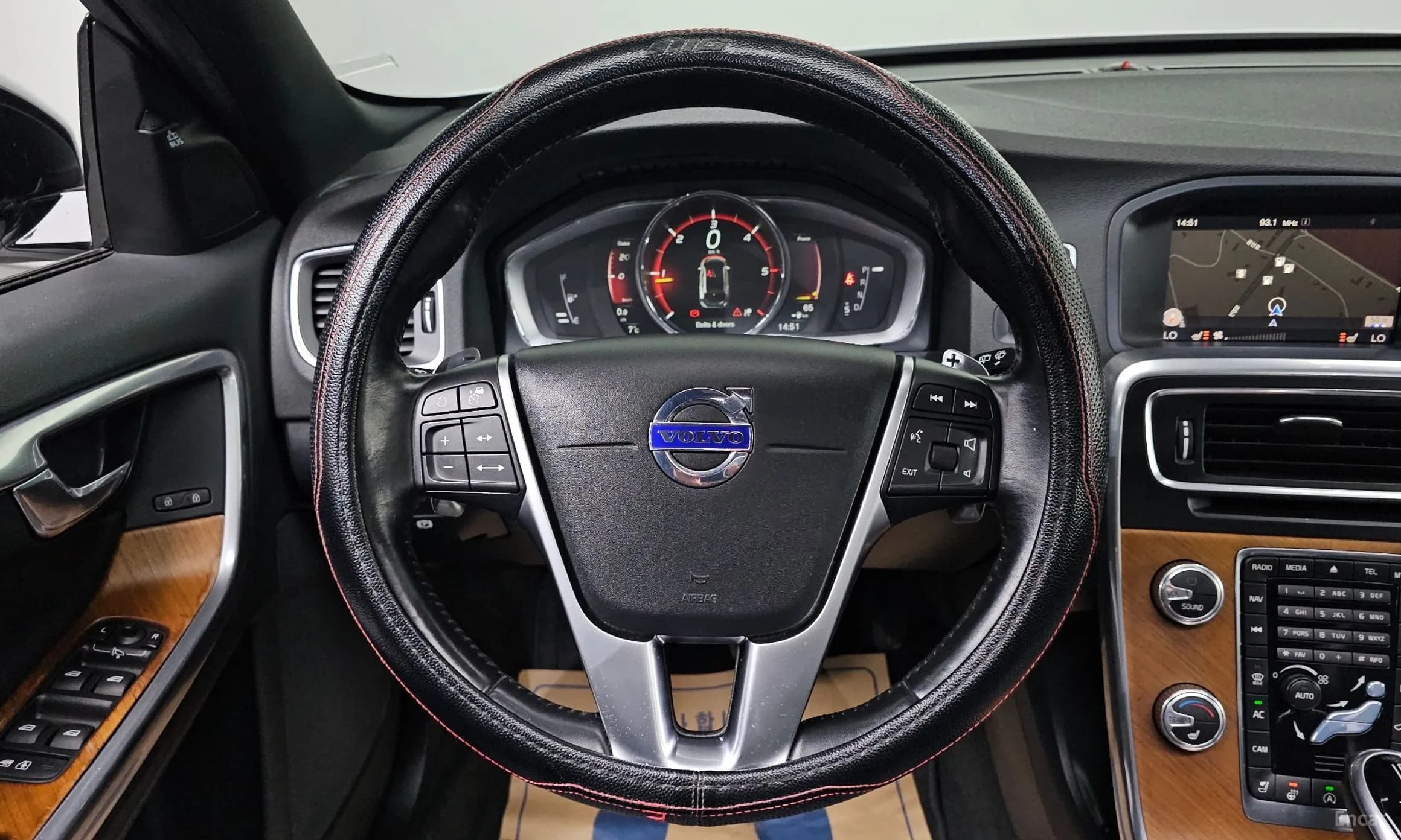 V60 Cross Country