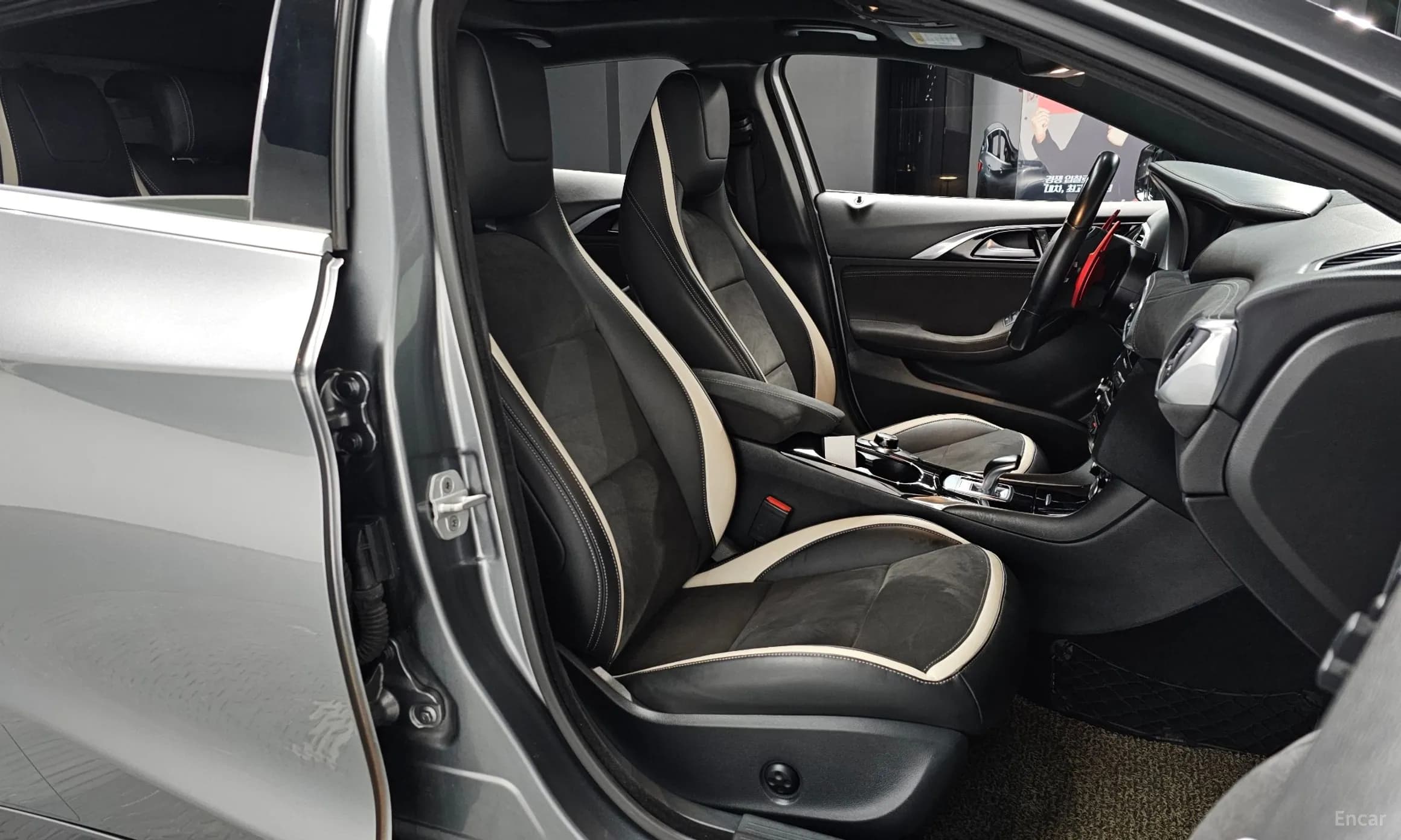 Q30