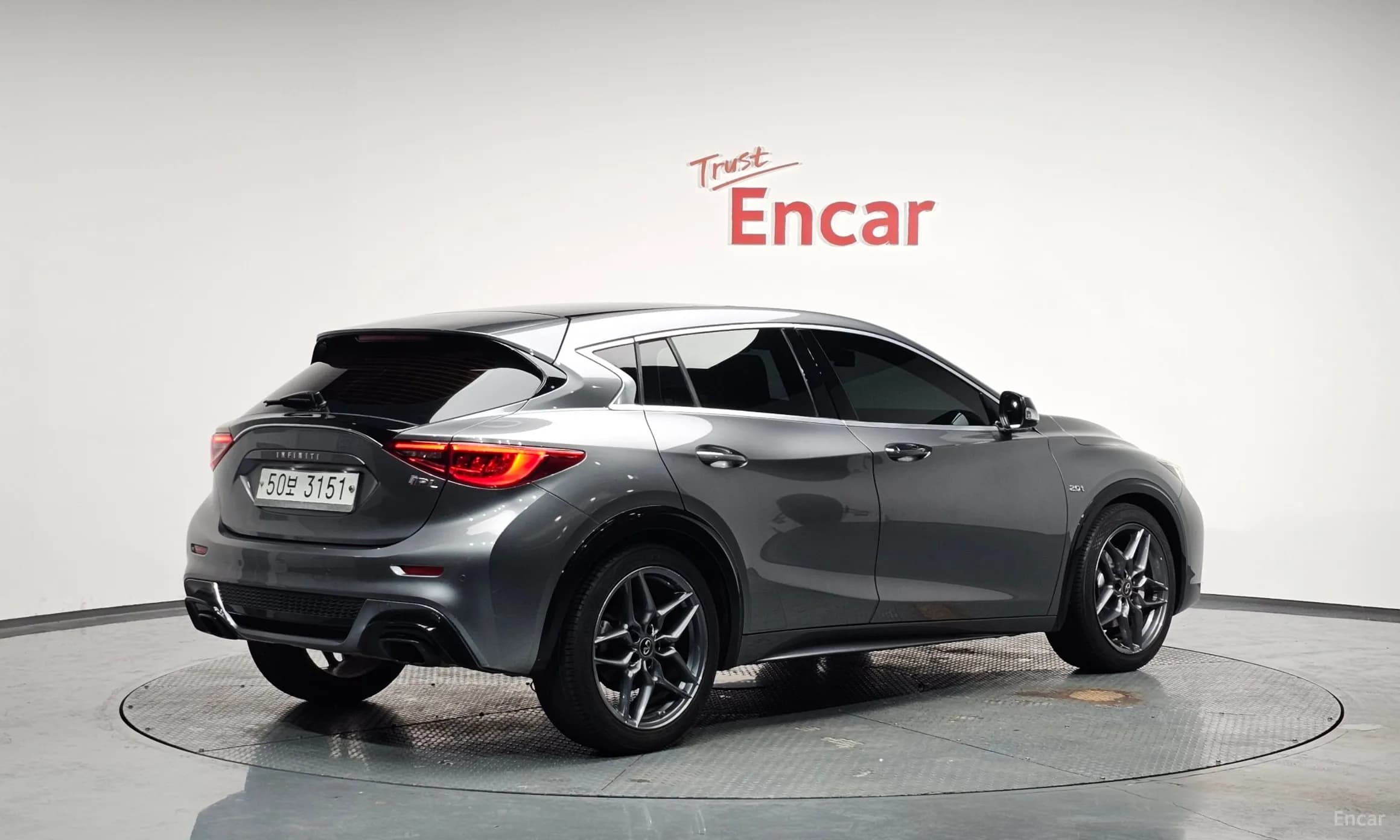 Q30