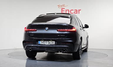 X4 (G02)
