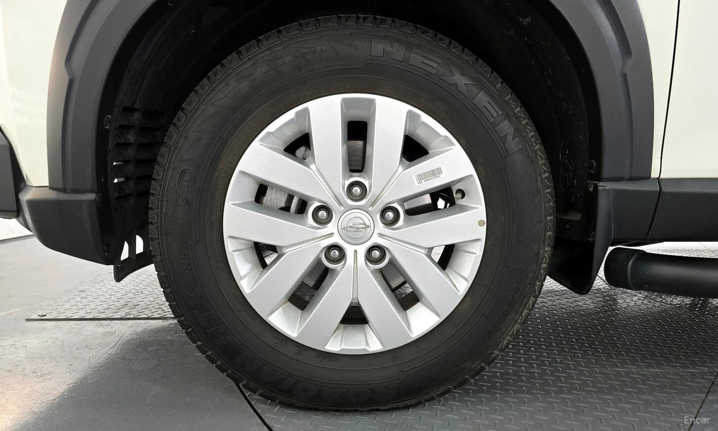 Rexton Sports Khan