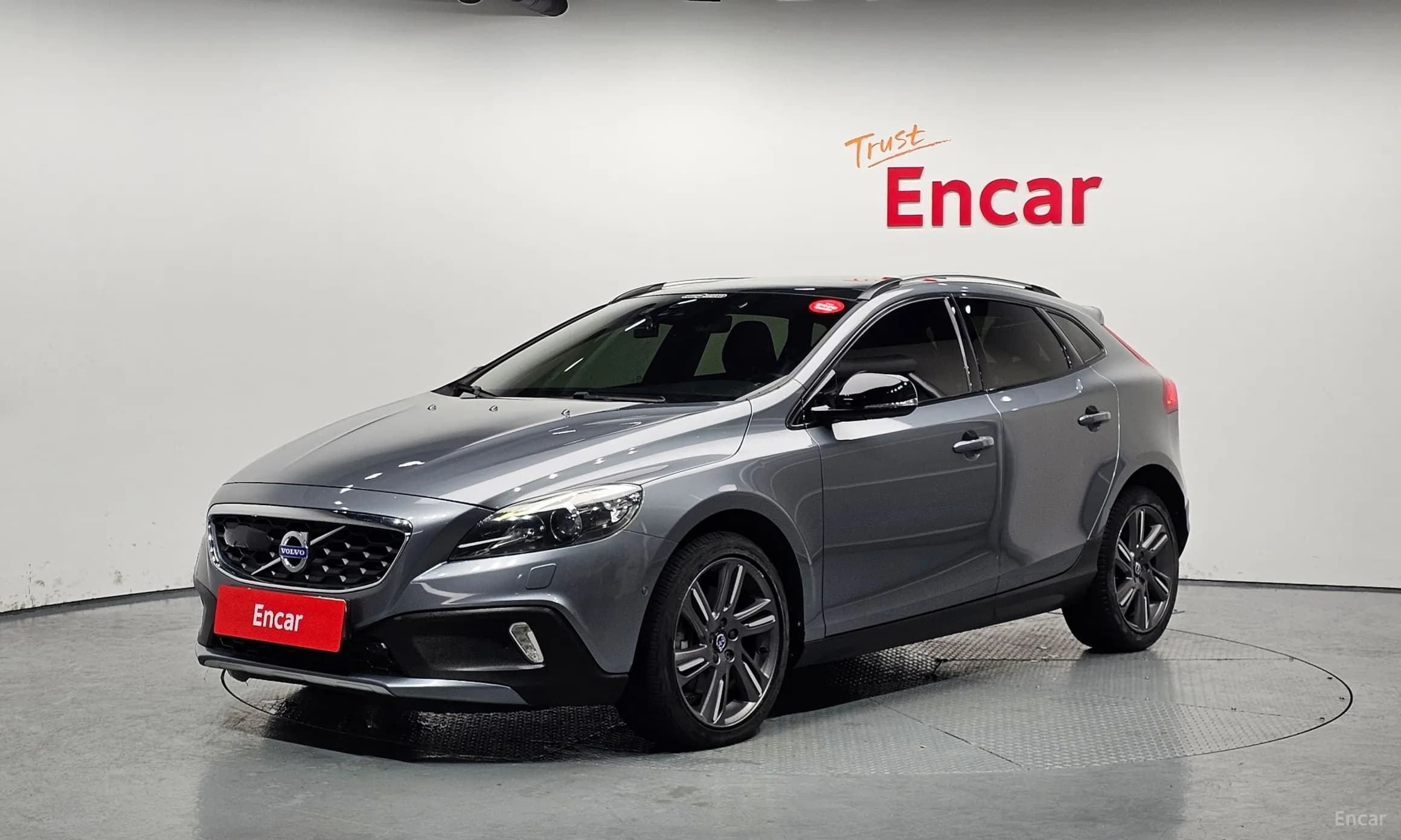 V40 Cross Country