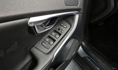 V40 Cross Country