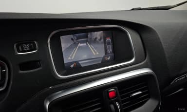 V40 Cross Country