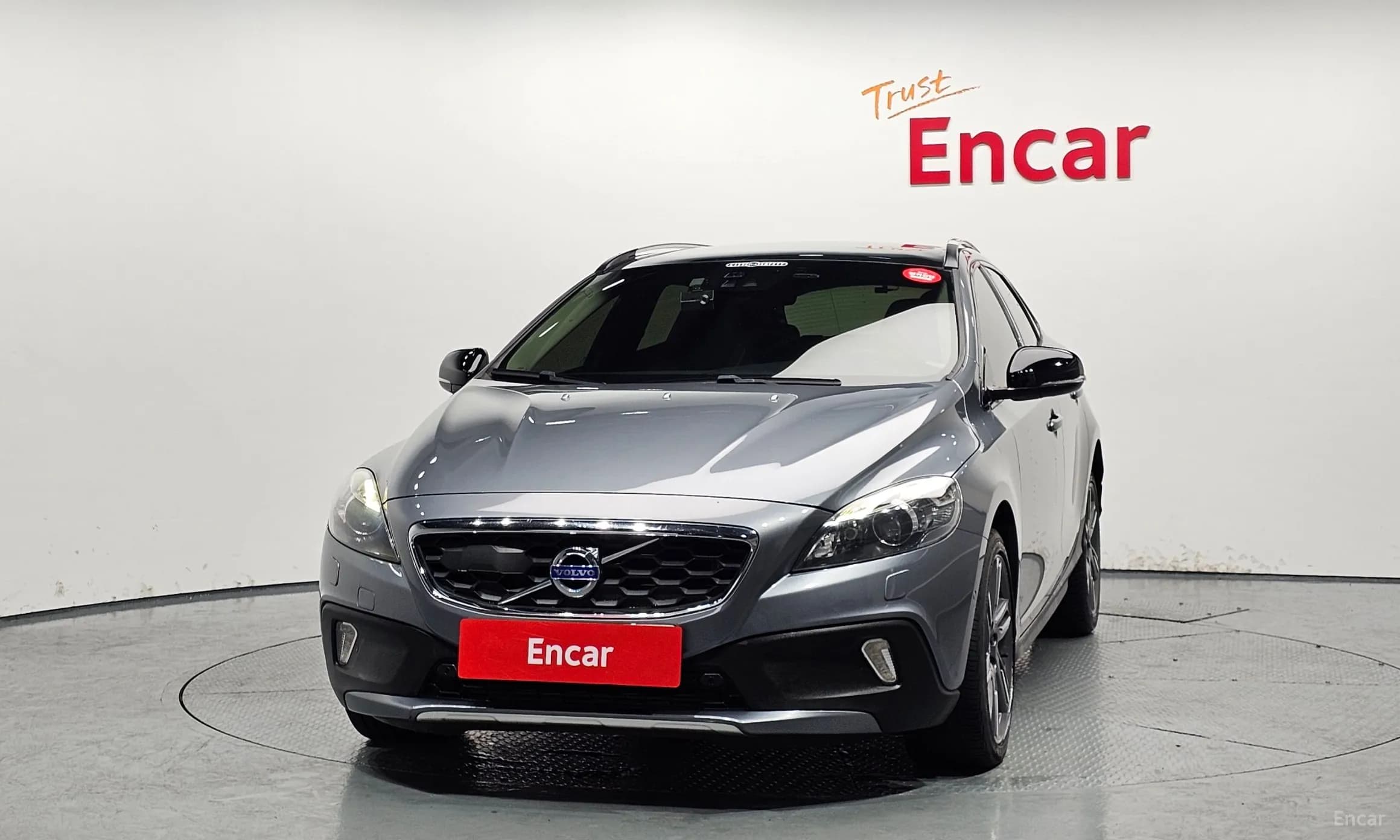 V40 Cross Country