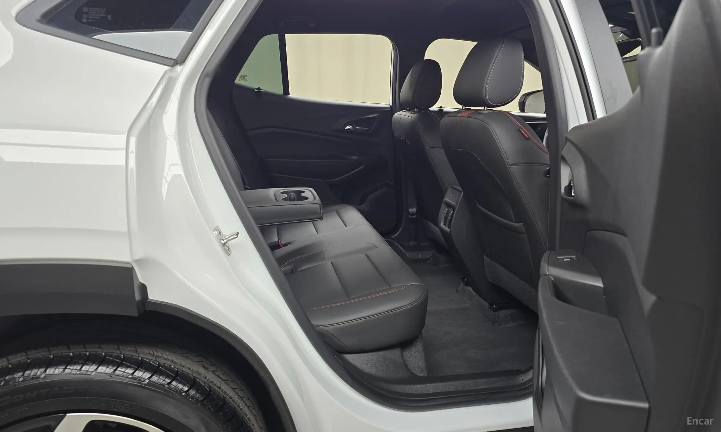 Trax Crossover