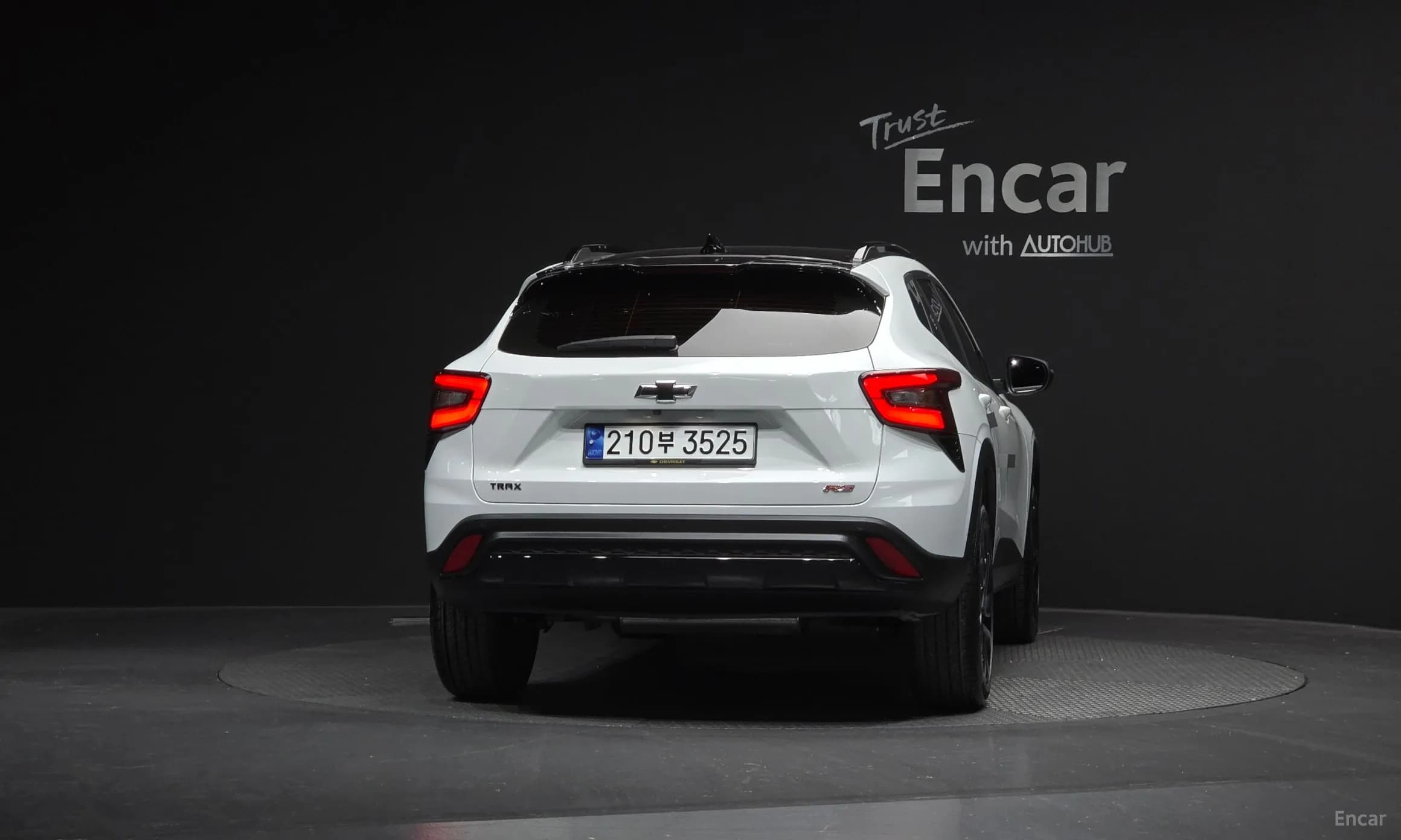 Trax Crossover
