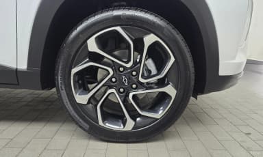 Trax Crossover