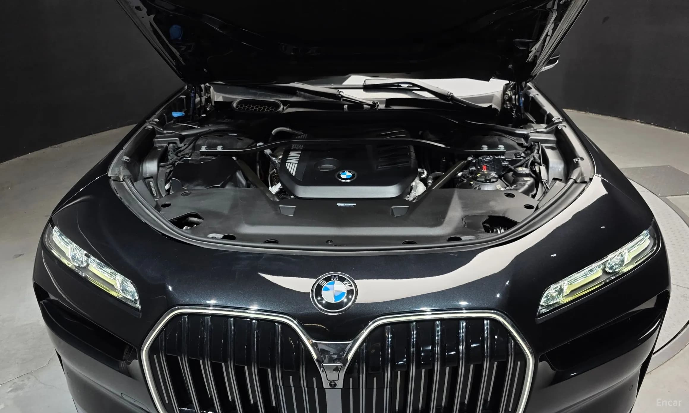 7 Series (G70)
