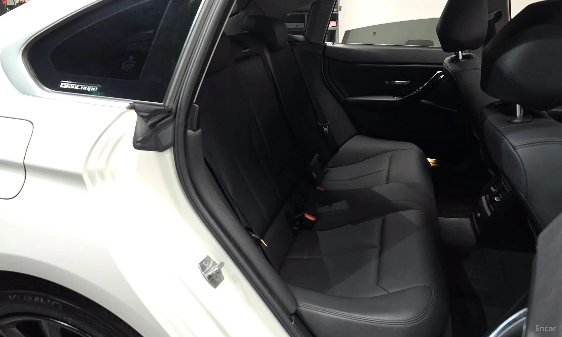 Series 4 (F32)