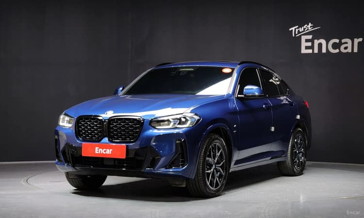 X4 (G02)