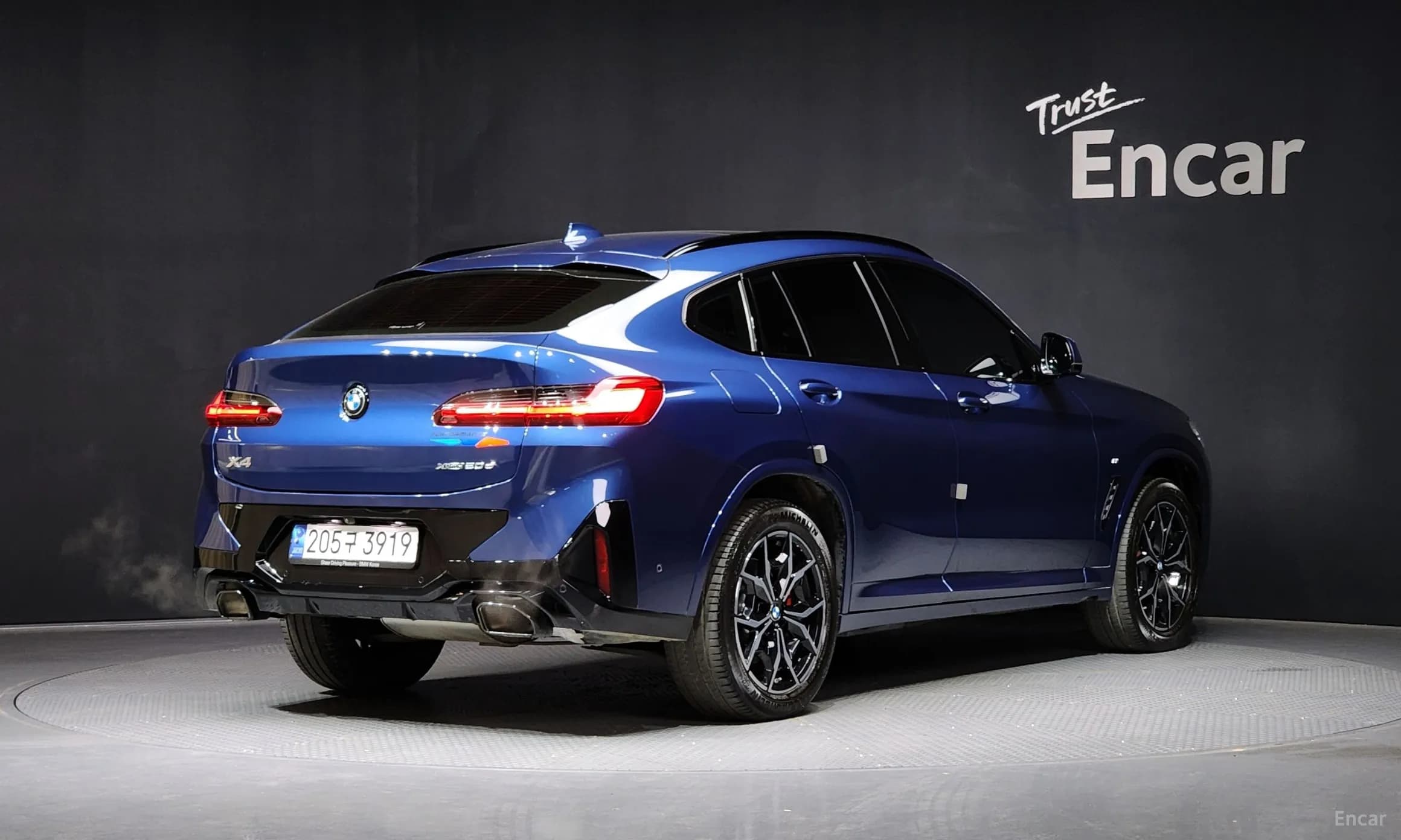 X4 (G02)