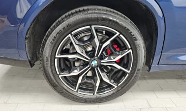X4 (G02)
