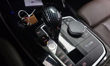 X4 (G02)