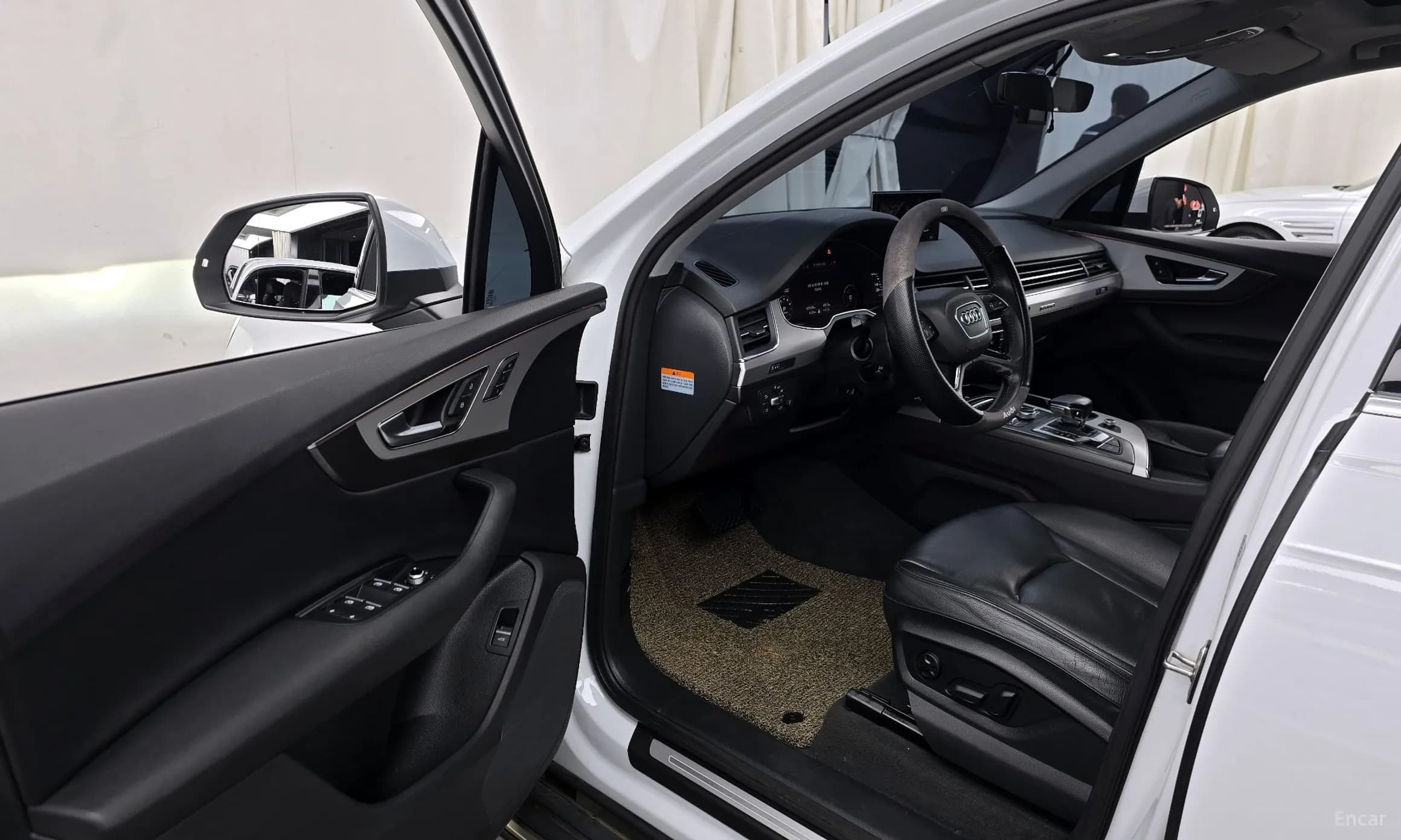 Q7 (4M)