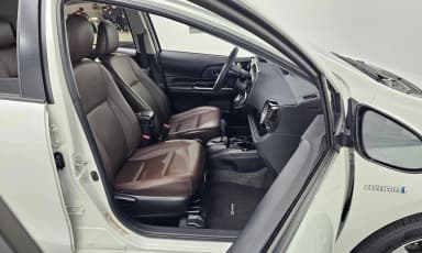 Prius C