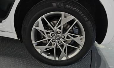GV70