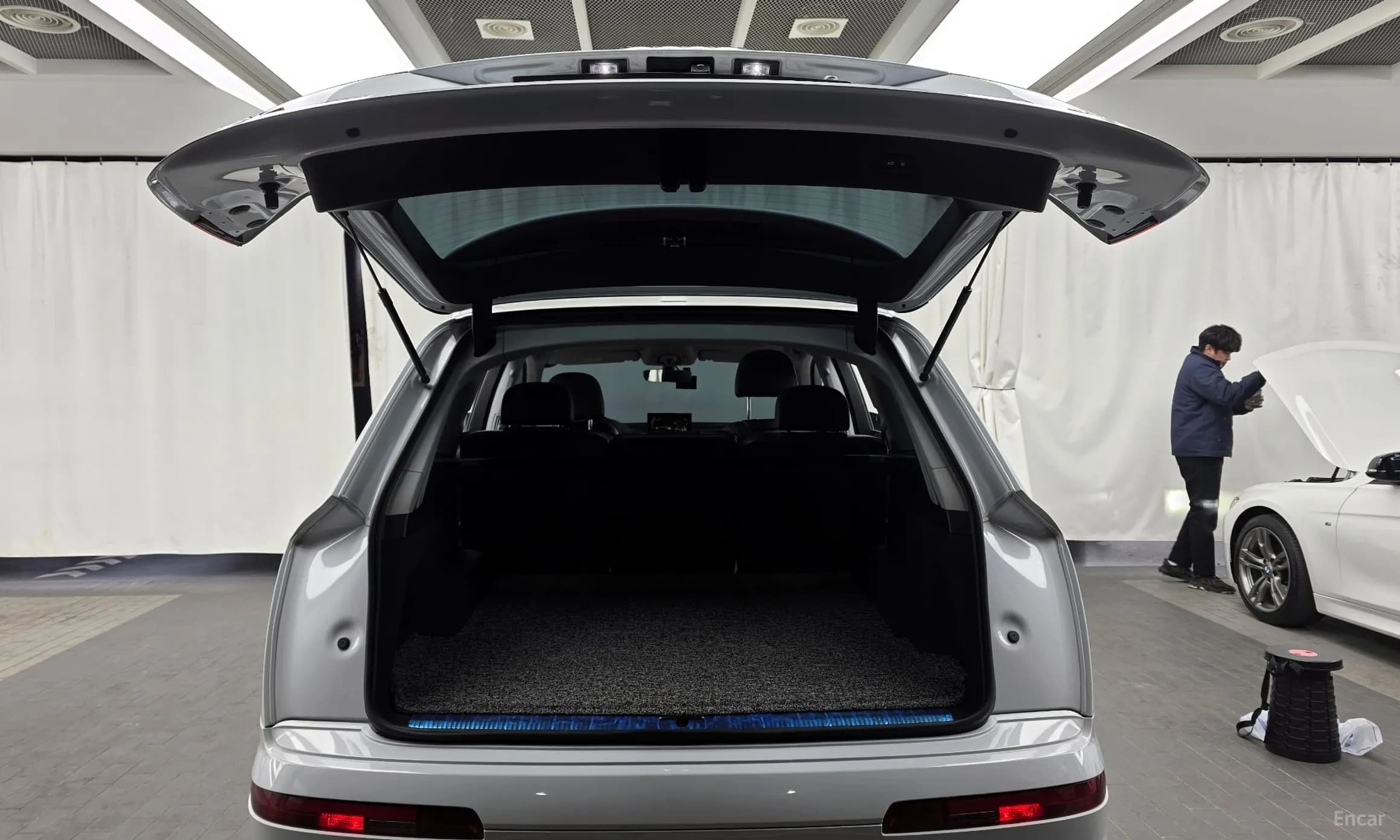 Q7 (4M)