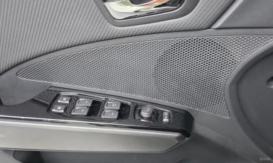 Berry New Tivoli