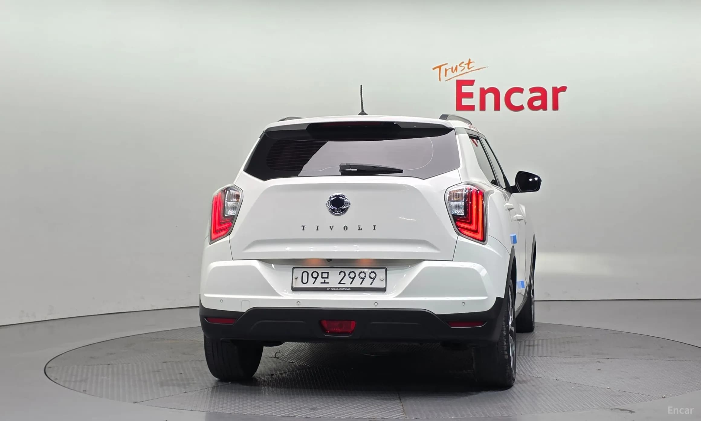 Berry New Tivoli