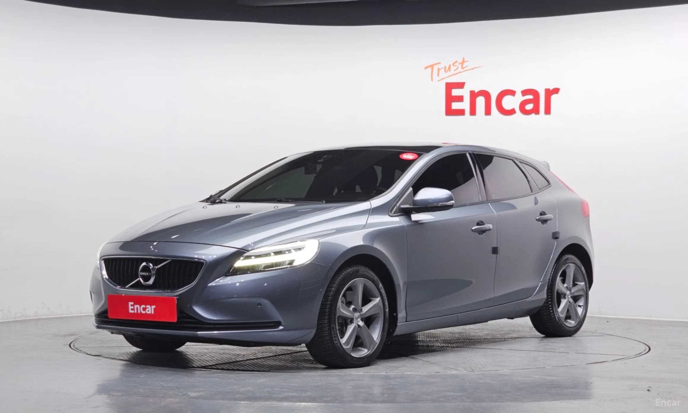V40